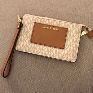 Michael Kors Wristlet